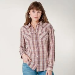 Wrangler Retro Vintage Plaid Top
